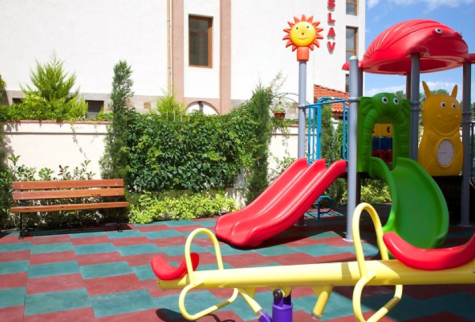 Детская площадка в комплексе Villa Valencia