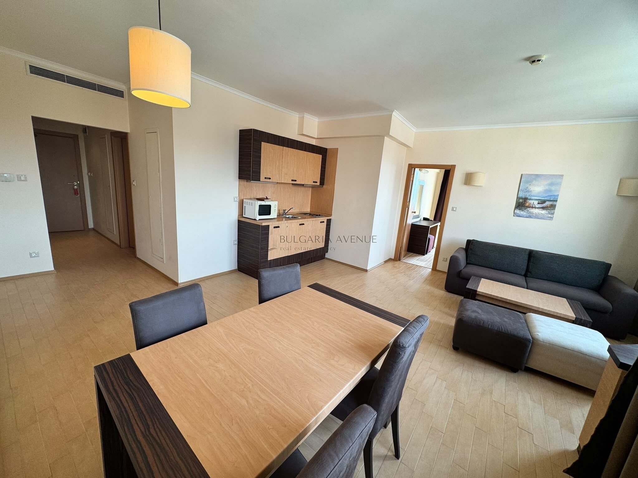 Элитный панорамный апартамент с 1 спальней в Majestic Beach Resort (Солнечный Берег) - 50 метров от пляжа!
