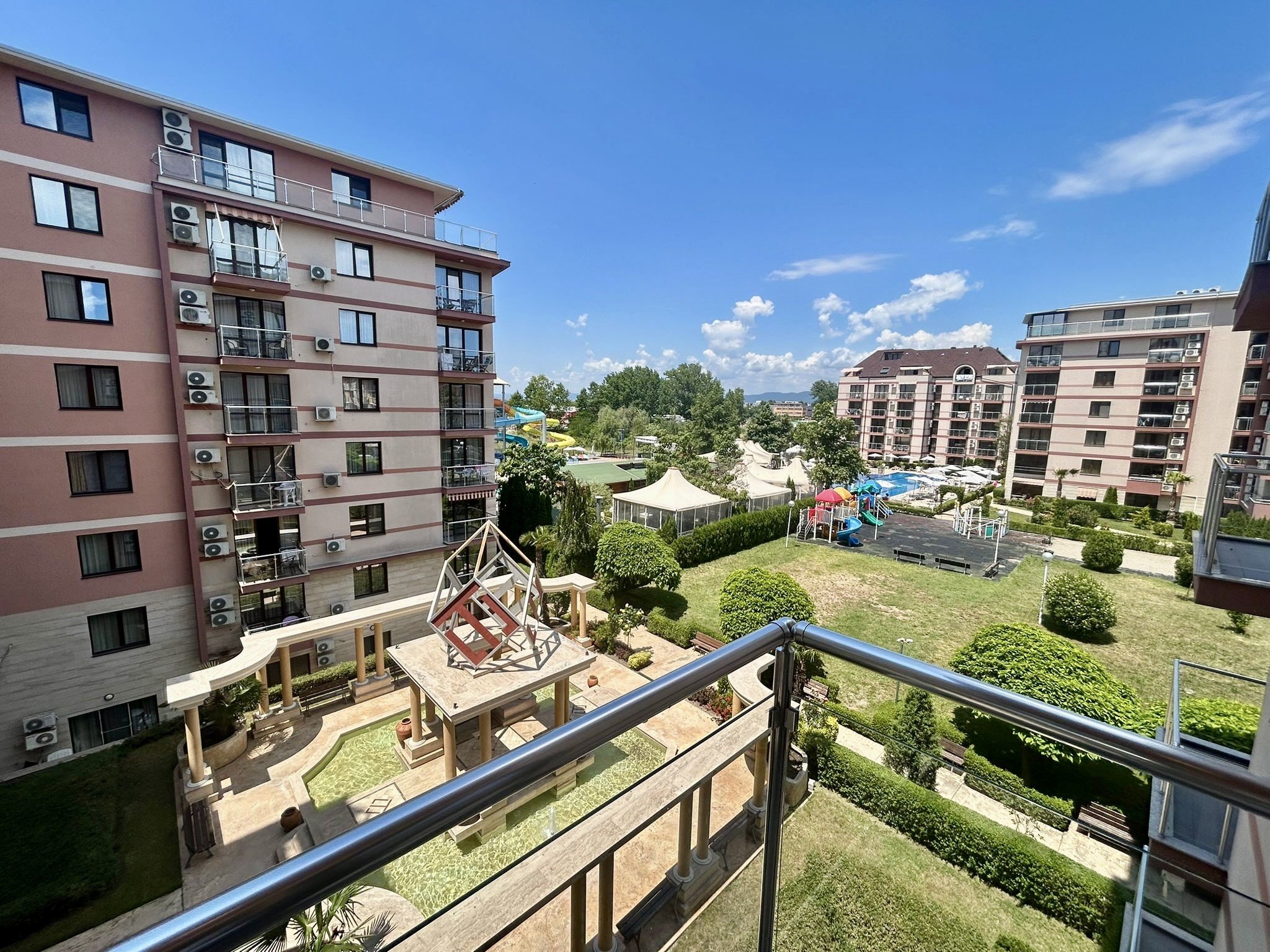 Studio in the Tarsis complex Sunny Beach - view of the complex territory