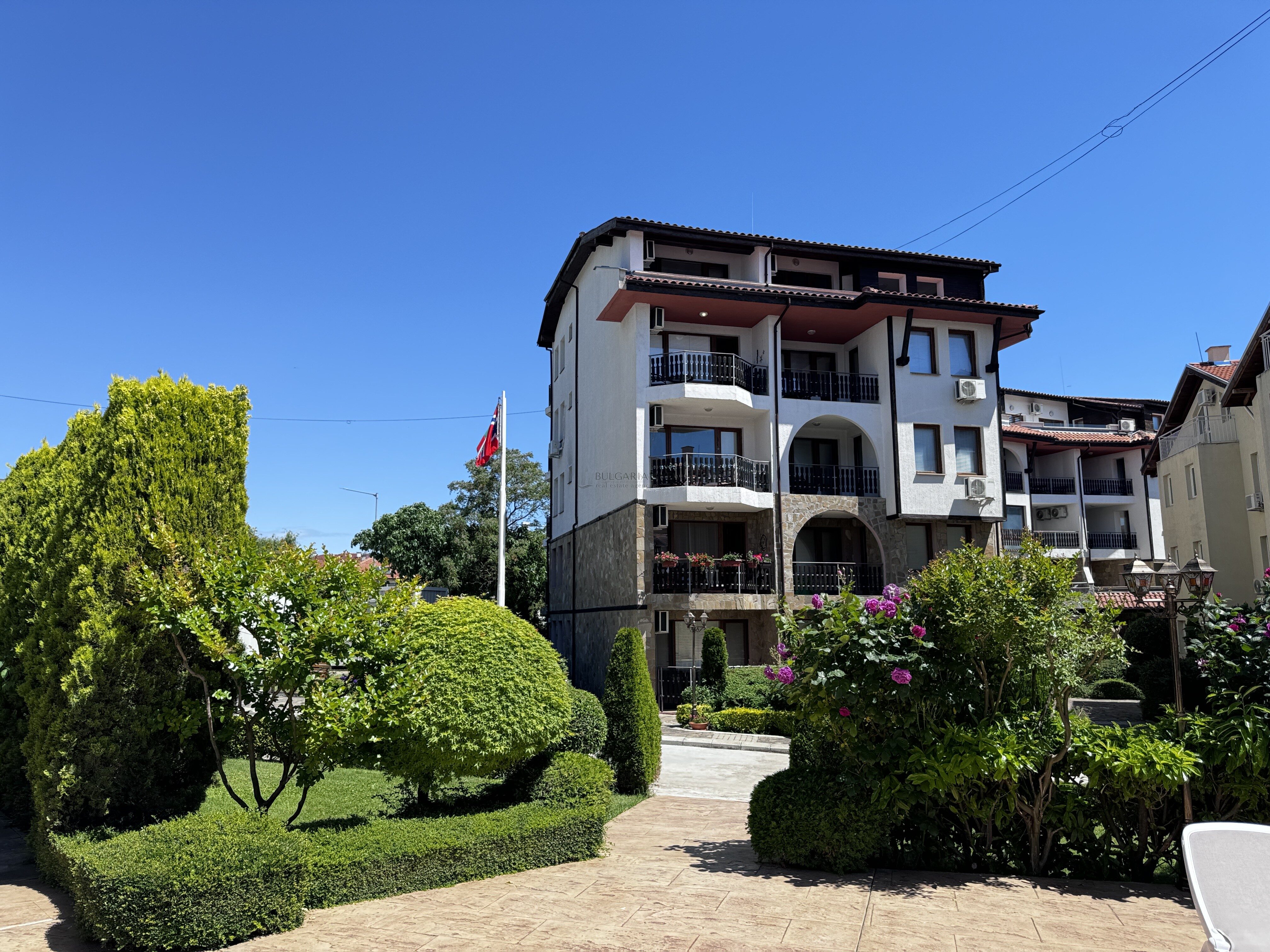 Уютная двухкомнатная квартира в комплексе Sun Sea Resort Равда