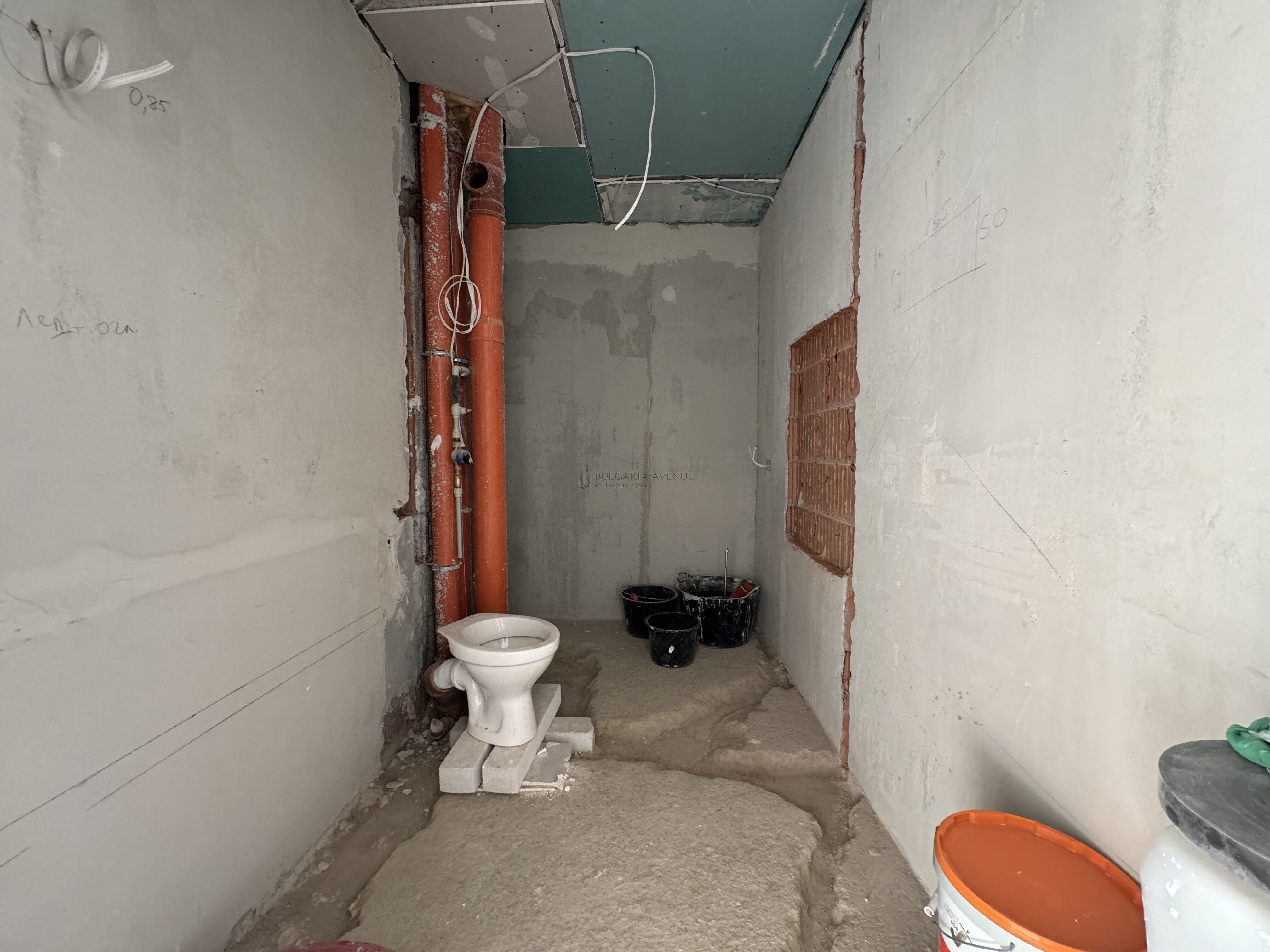 Элитная трехкомнатная квартира с панорамным видом на море в Chantrer Residence, Бургас