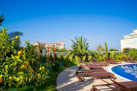 The territory of the seaside complex Messembria Palace &ndash; Sunny Beach real estate