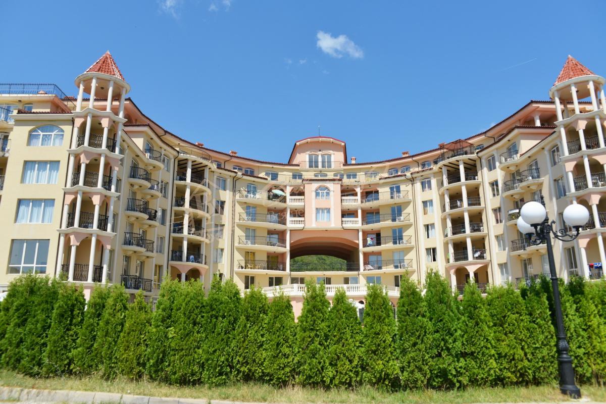 Комплекс Негреско, Елените