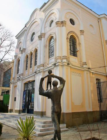 Bulgaria and Israel: the history of relations and reasons for the popularity of Bulgarian housing among Israelis
