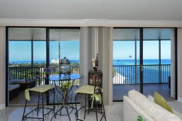 Penthouse with sea view