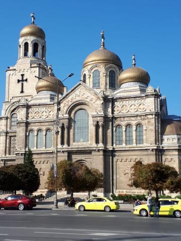 Property in Bulgaria: homes near monasteries and churches