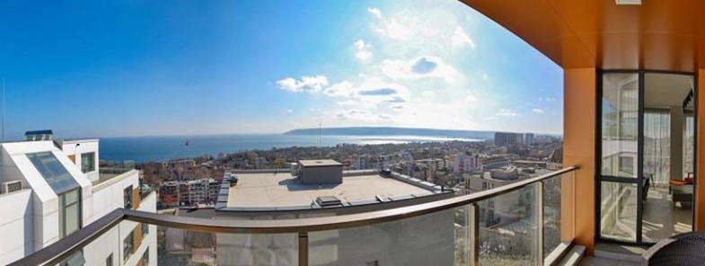 Sea view from an apartment terrace in Varna