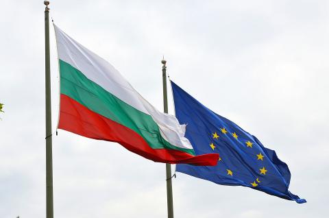 Grounds for obtaining a Bulgarian residence permit for foreigners under retirement age