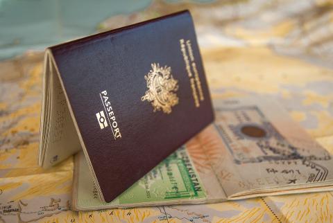 Does Bulgaria grant a Schengen visa to foreigners who own real estate in Bulgaria?