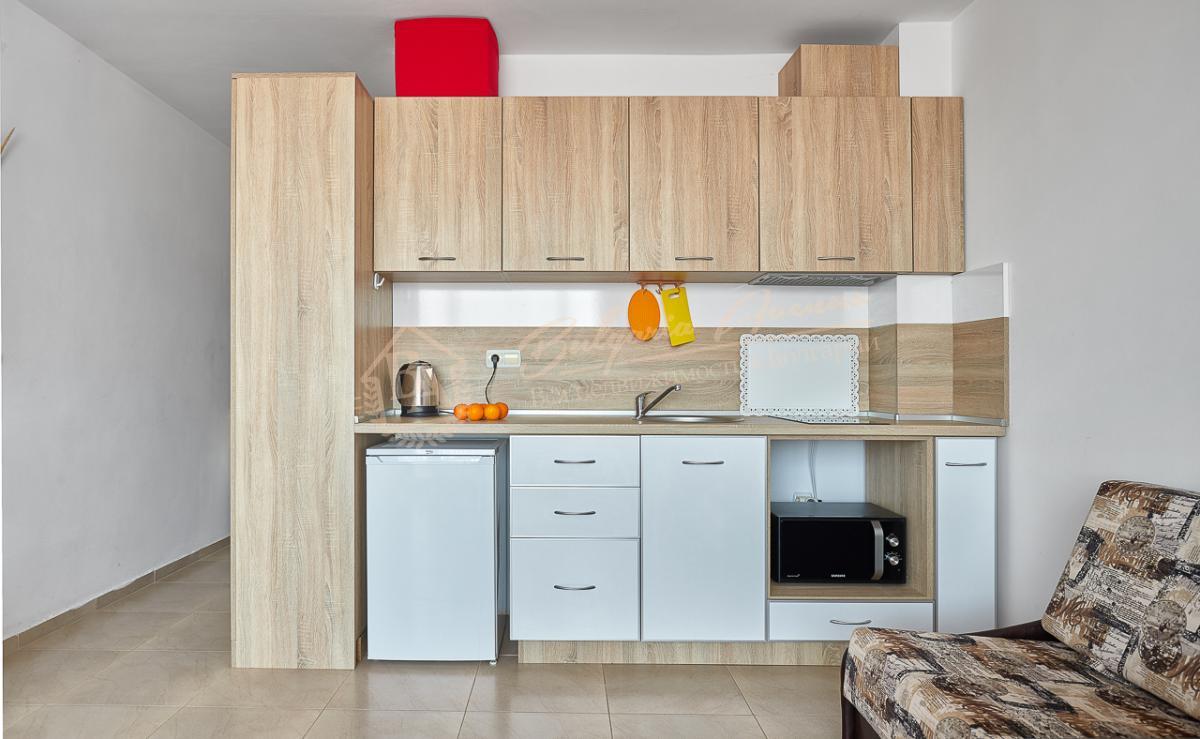 Studio in a residential complex near the southern beach, Nessebar