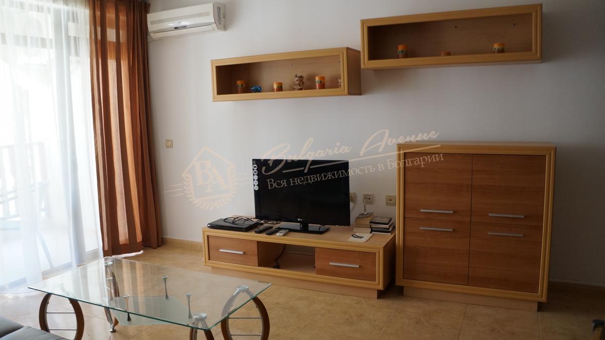 Spacious 2-bedroom apartment. 150m from the beach. Sveti Vlas