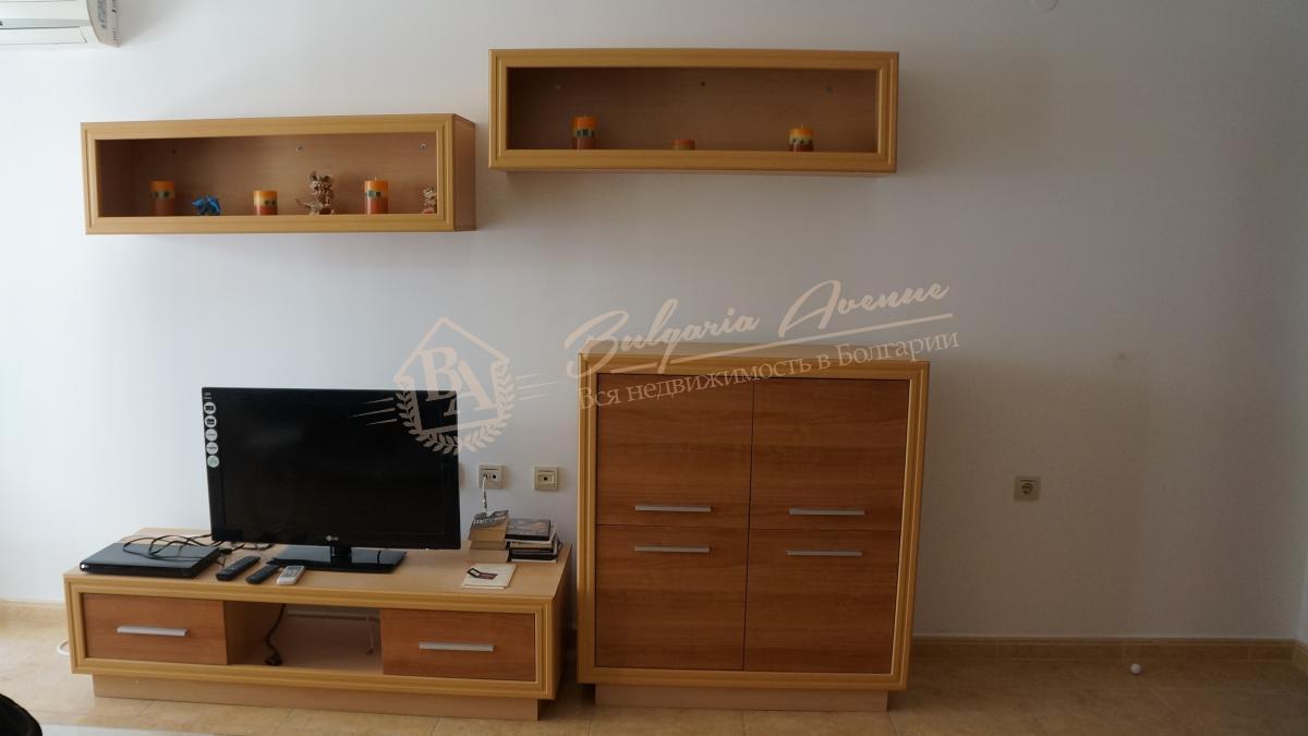 Spacious 2-bedroom apartment. 150m from the beach. Sveti Vlas