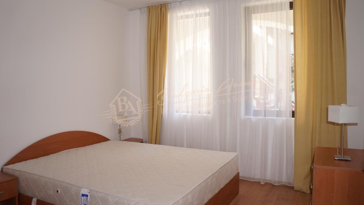 Spacious 2-bedroom apartment. 150m from the beach. Sveti Vlas