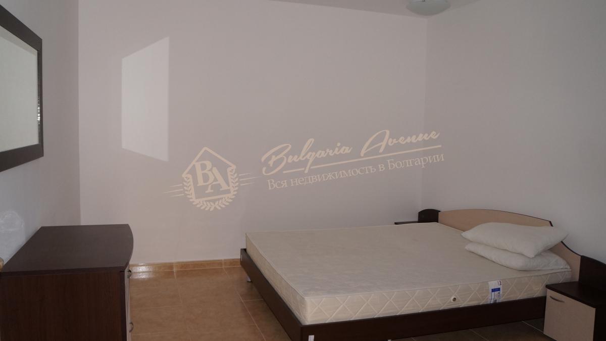 Spacious 2-bedroom apartment. 150m from the beach. Sveti Vlas