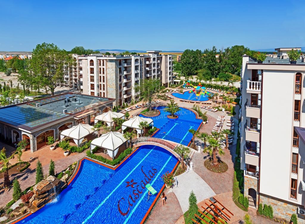 Studio in the Cascadas Complex, area 33 m², Sunny Beach. 8 000 euros cheaper than the developer's price.