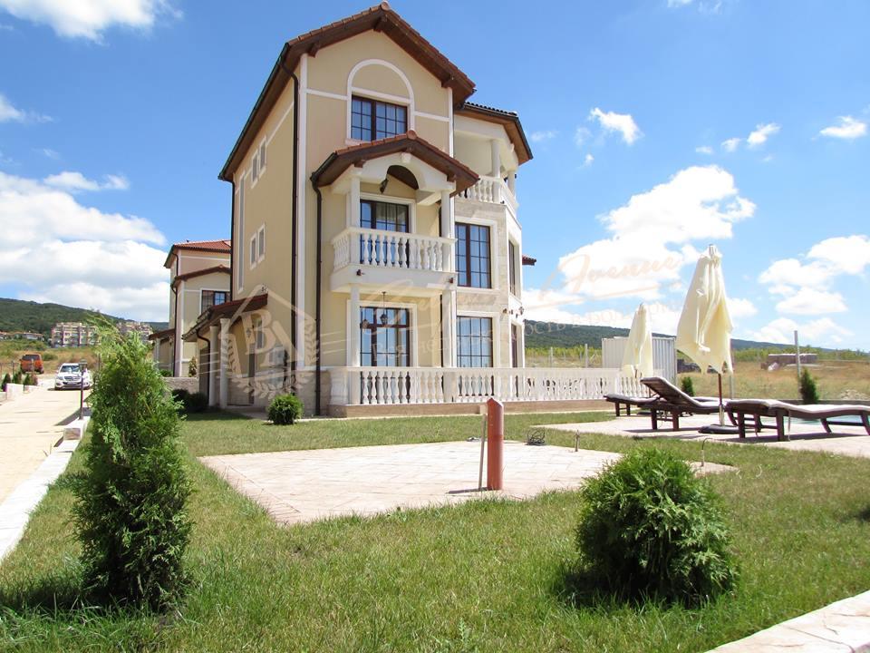 Townhouse, House Garden, Kosharitsa