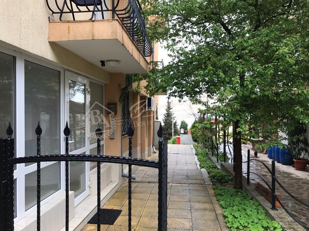 One-bedroom apartment in Rusalka. For permanent residence. Panoramic sea view.