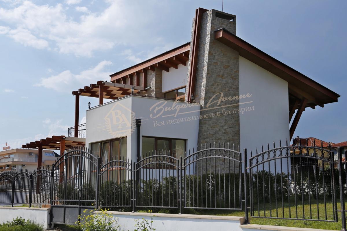 House, Bruter House, Sveti Vlas