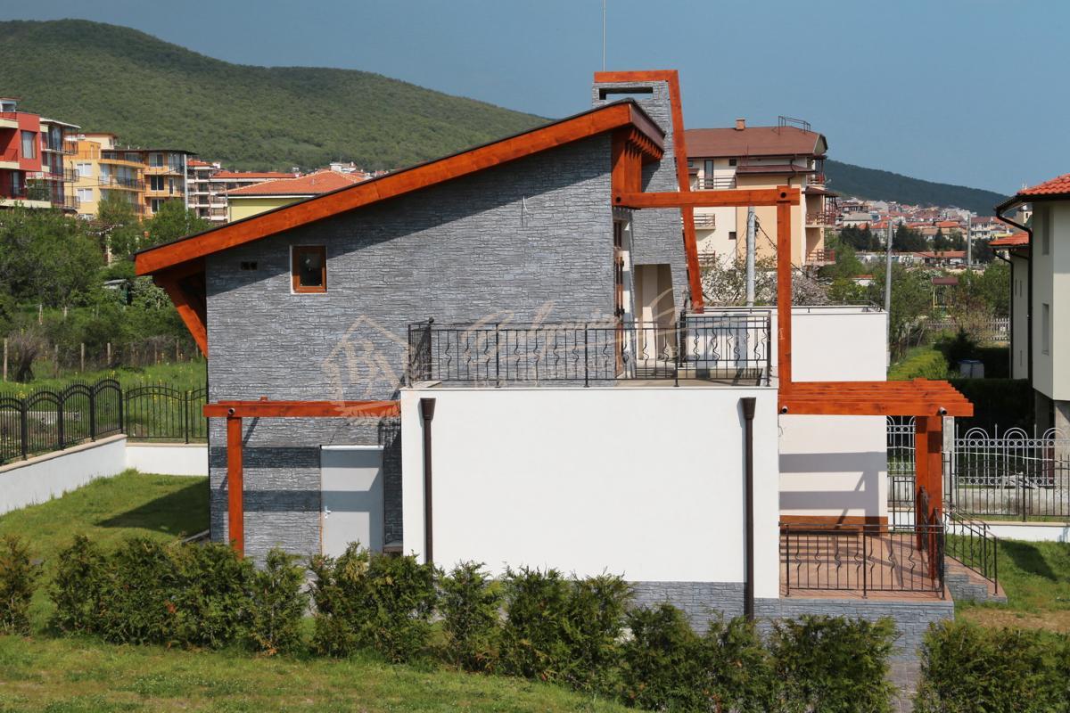 House, Bruter House, Sveti Vlas