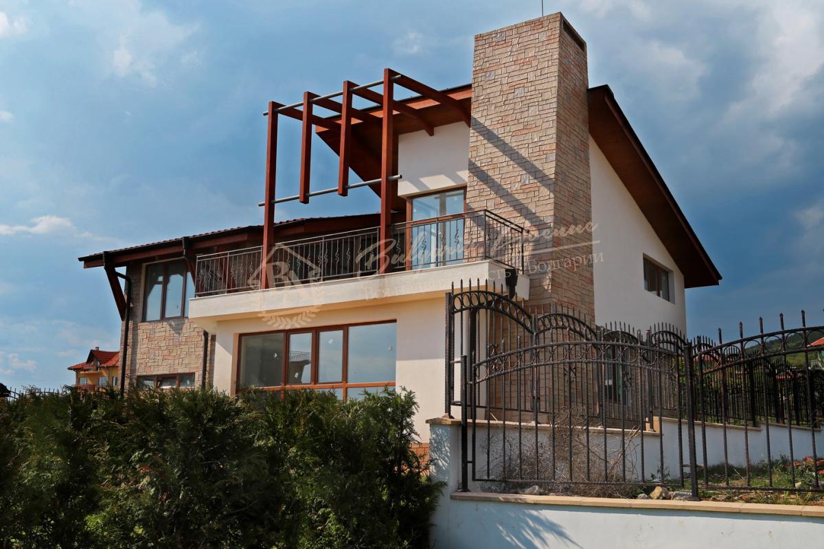 House, Bruter House, Sveti Vlas