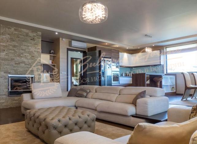 Luxury private house. Sea view. 400 m to the beach, Varna
