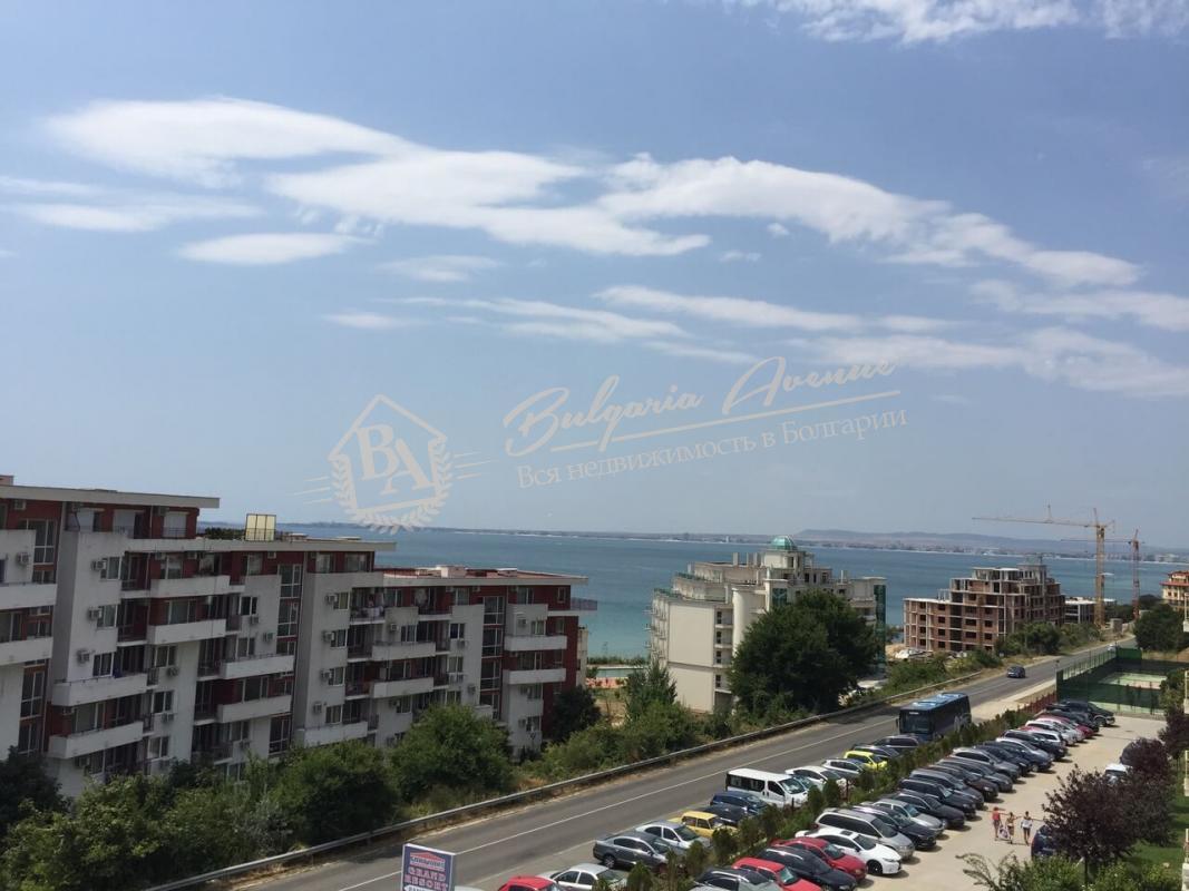 Студия, Crown Fort, Святой Влас
