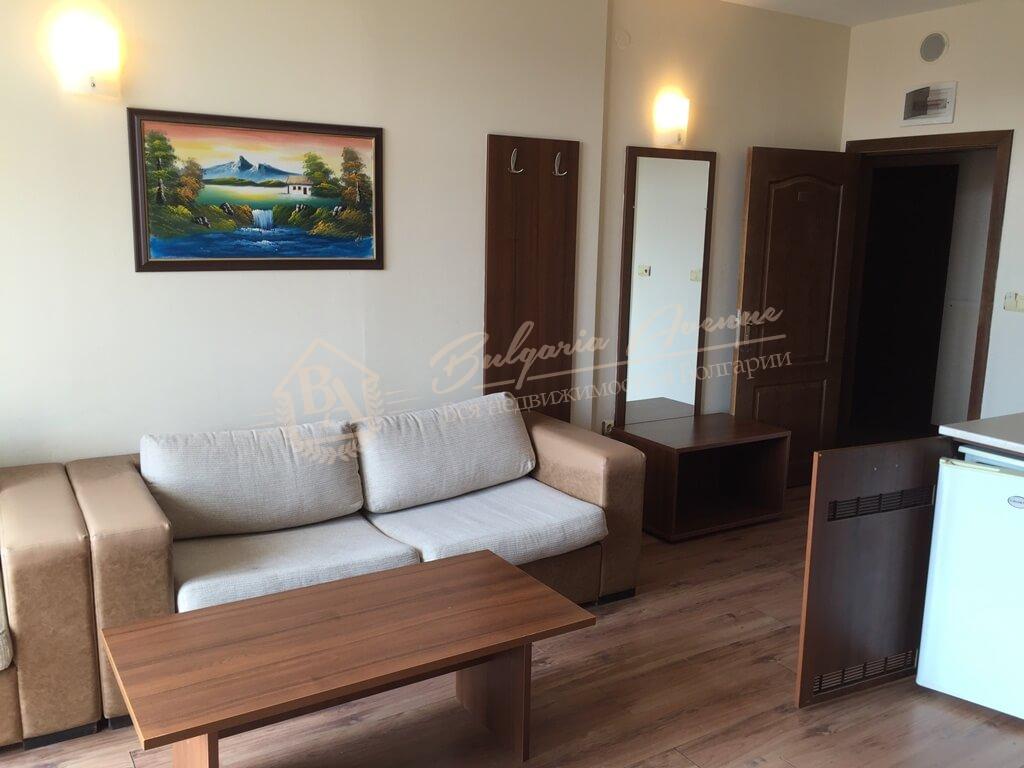 Excellent Three-Bedroom Apartment, Grenada, Sunny Beach