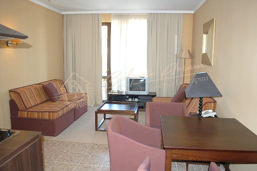 Luxuriously Furnished Two-Bedroom Apartment, Royal Beach Barcelo, Sunny Beach