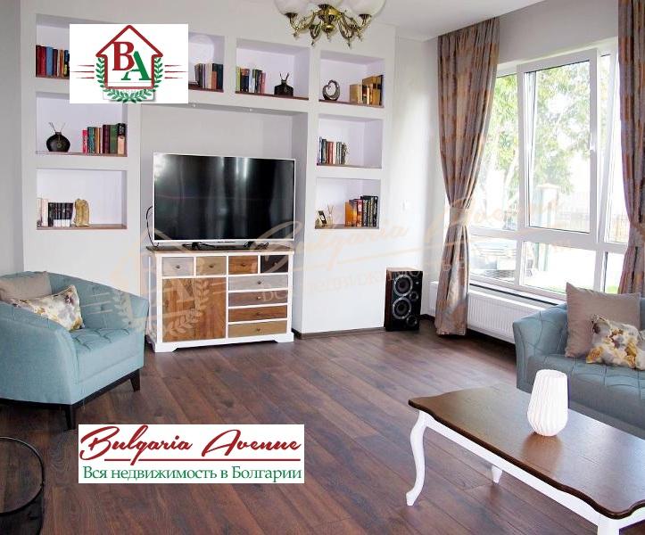 Elegant high-quality house, panoramic view, 650m to the beach, Varna