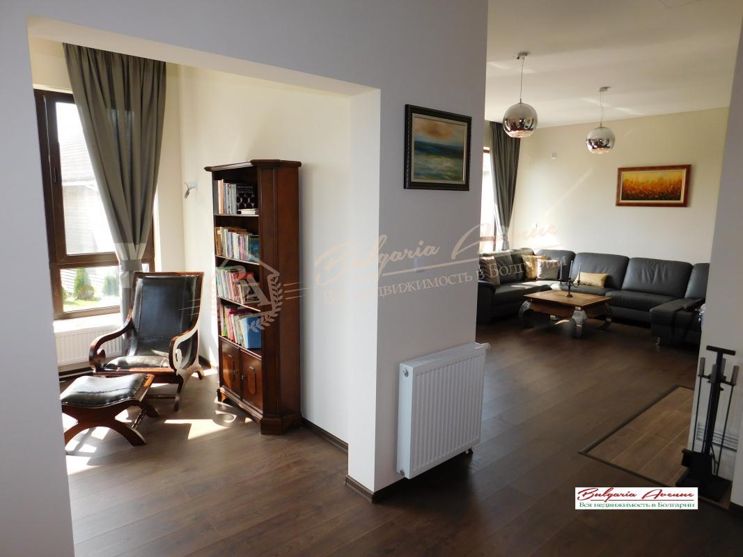 Private, elegant luxury class house located in Varna, approximately 650m from the beach.