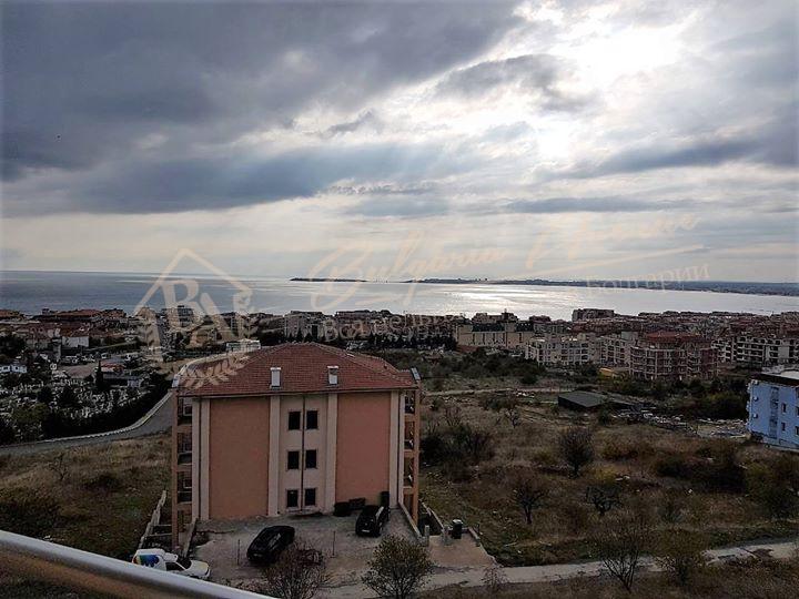 Spacious studio with sea view, 300m from the centre of Sveti Vlas