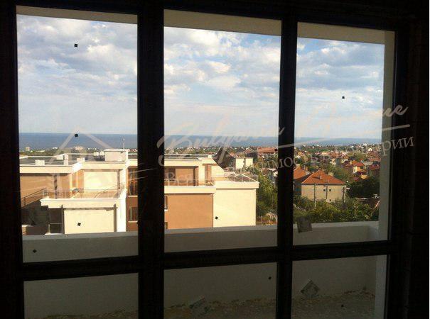 New residential building, sea view, no maintenance fee, with parking space, Varna