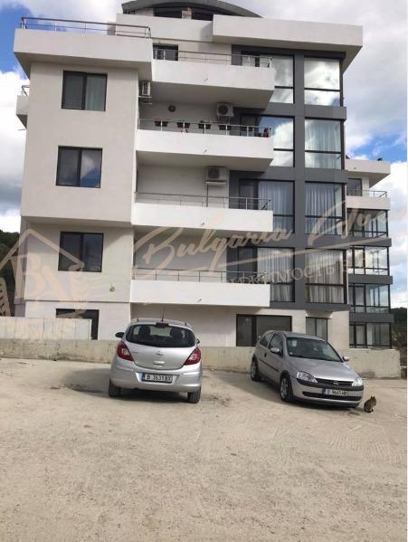 New residential building, sea view, no maintenance fee, with parking space, Varna
