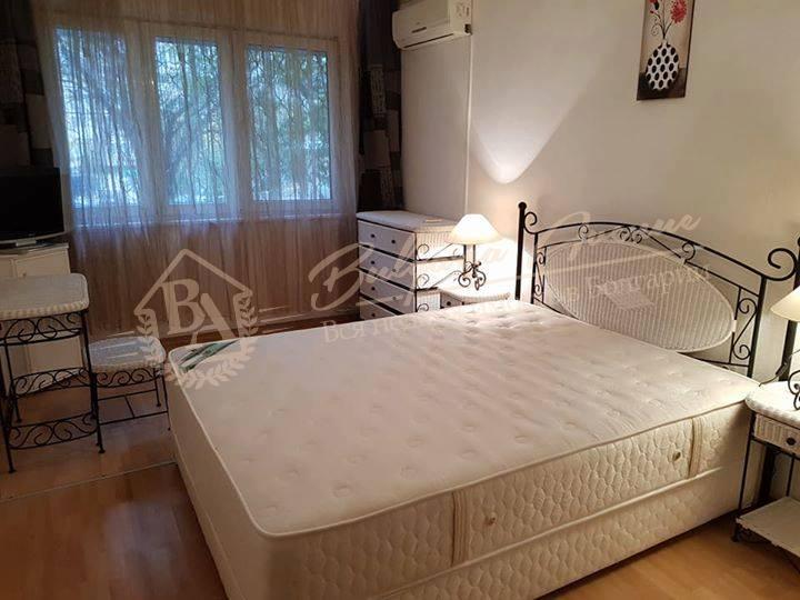 Three-Bedroom Apartment for Investment, Centre of Varna