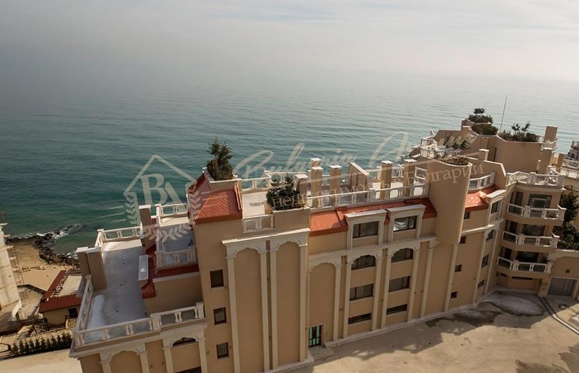 Unbeatable Price, 1-Bedroom Apartment with Sea View, First Line