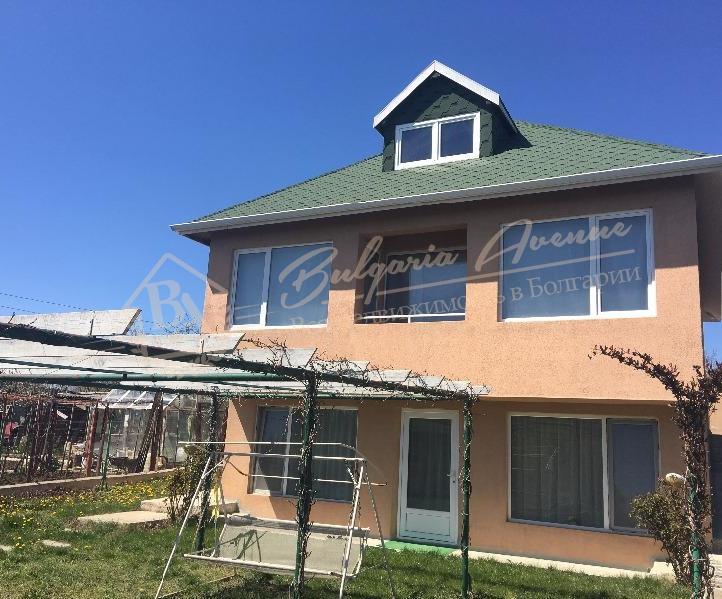 Excellent location. Private house with plot in the city of Varna