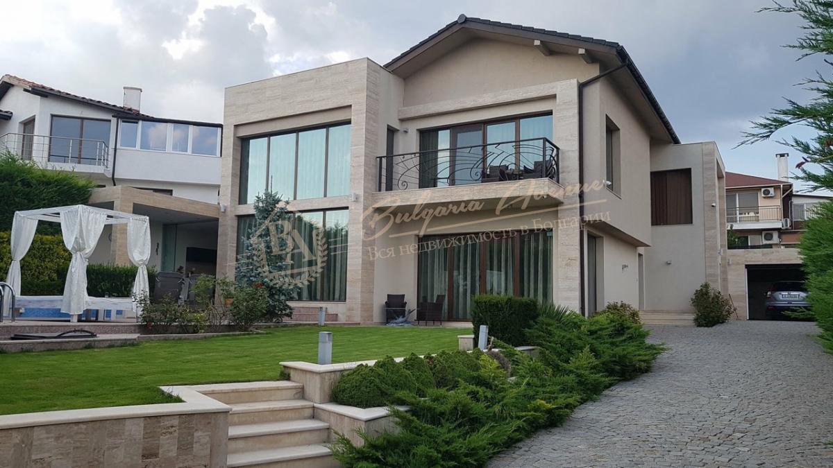 Luxury Private House with Sea and Coastal Views, Varna