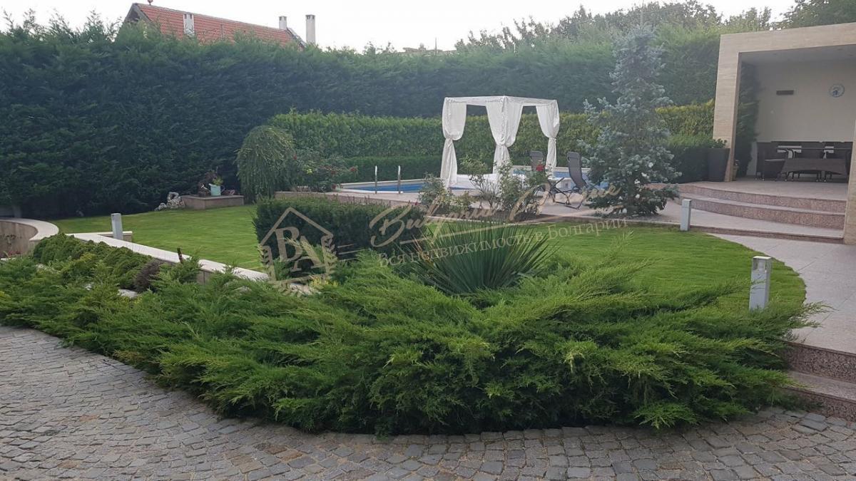 Частный дом, класса люкс с видом на море и все побережье, г.Варна