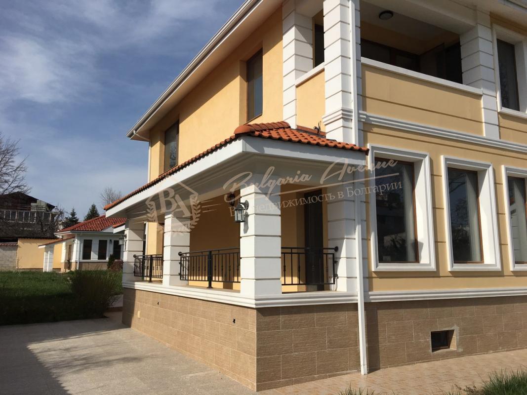 Luxury private house in the Evsinovgrad area, Varna