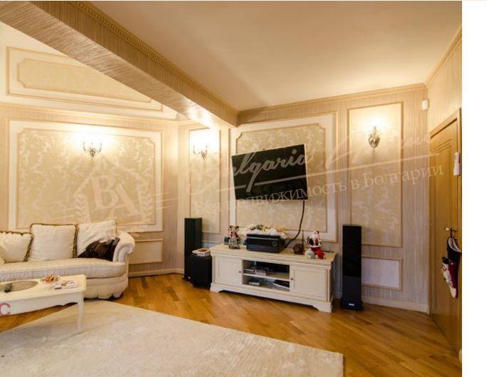 Stylish house with perfect sea panorama, 850m from the beach, Varna