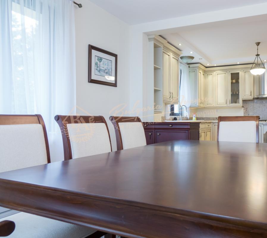 Elite, private house on the first line of the Sea Maritime Park, Varna