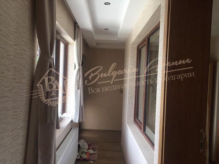 Частный дом с садом в обл.Варна