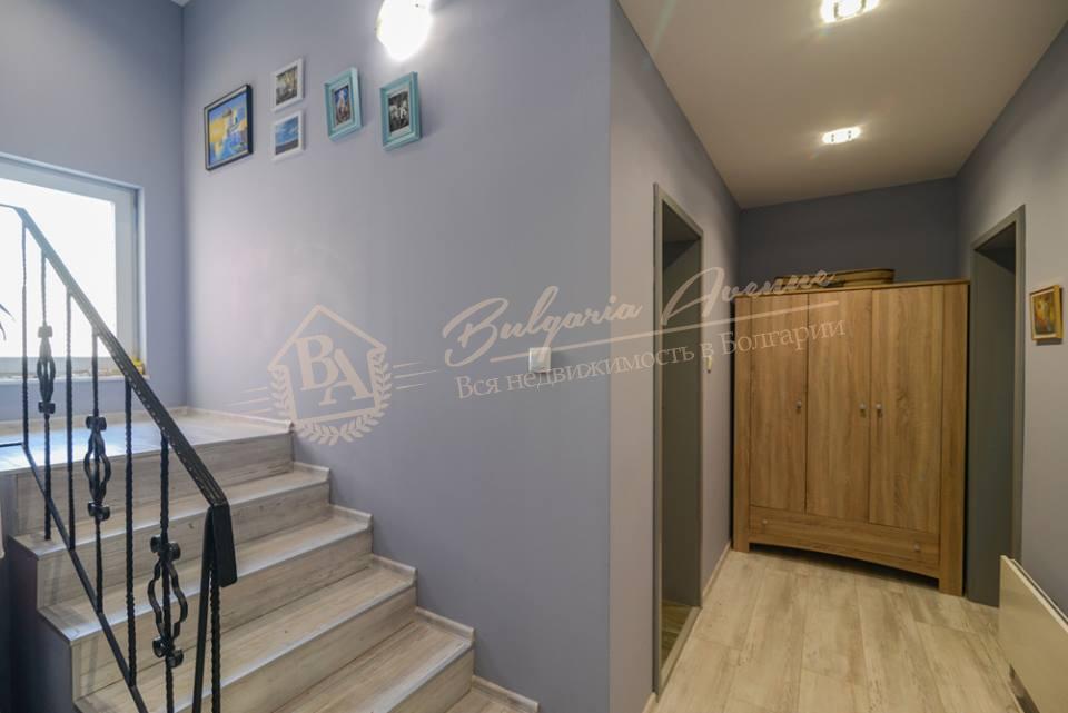 Stylish house with sea view, clean air and good furniture