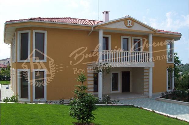 Private new house with sea view