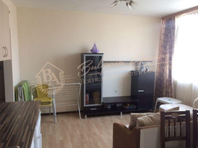 Multifunctional studio 200m from the sea, for permanent residence in Ravda