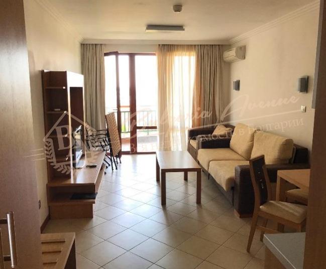 Studio on the first line with its own beach, Ravda