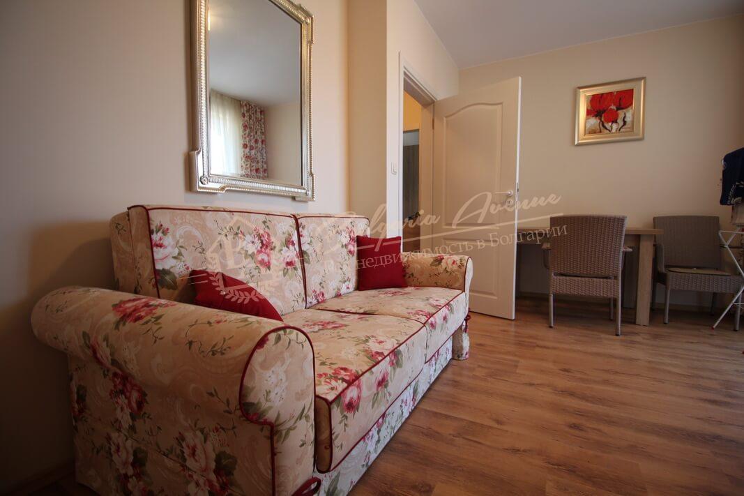 1-Bedroom Luxury Apartment on the Southern Coast, 120m from the Sea, Ravda