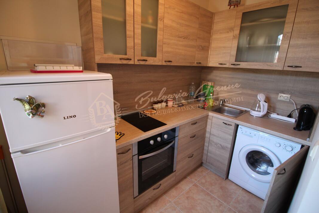 1-Bedroom Luxury Apartment on the Southern Coast, 120m from the Sea, Ravda