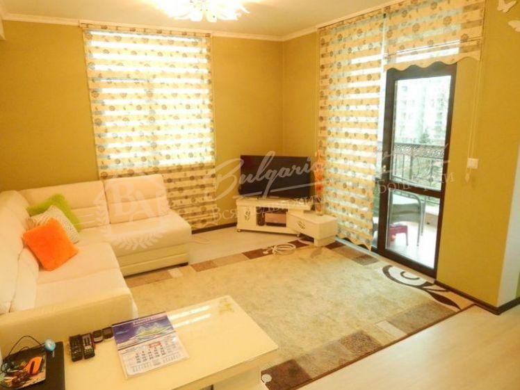 Elite apartment in a residential building 100m from the sea, Ravda