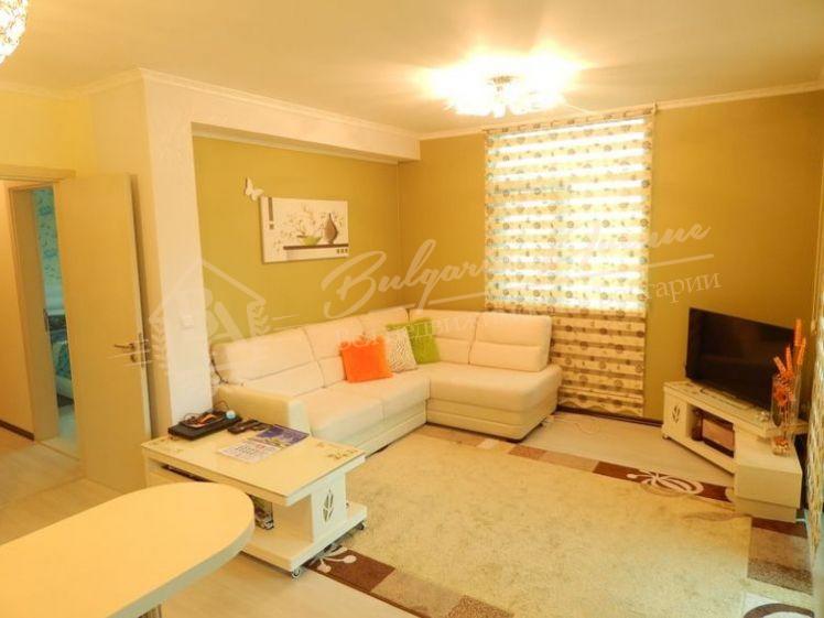 Elite apartment in a residential building 100m from the sea, Ravda